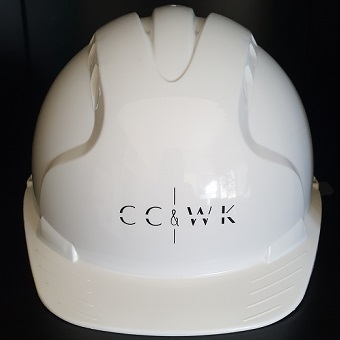 Bedruckter Bauhelm mit Logo